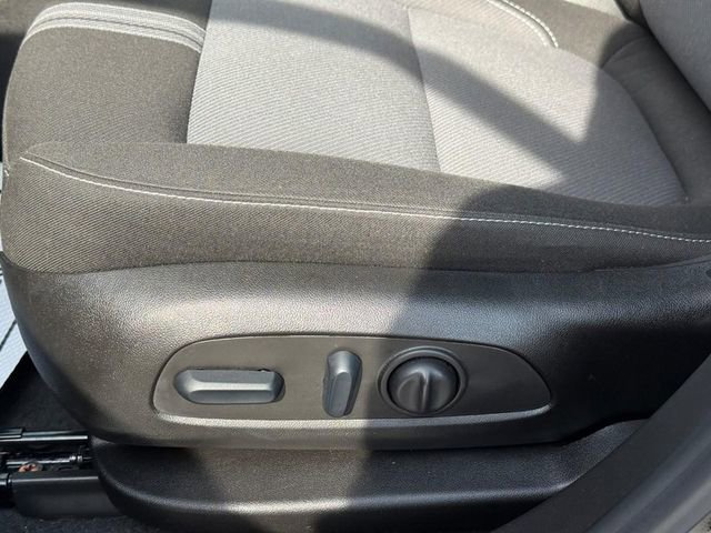 Used 2025 Chevrolet Blazer LT image 17