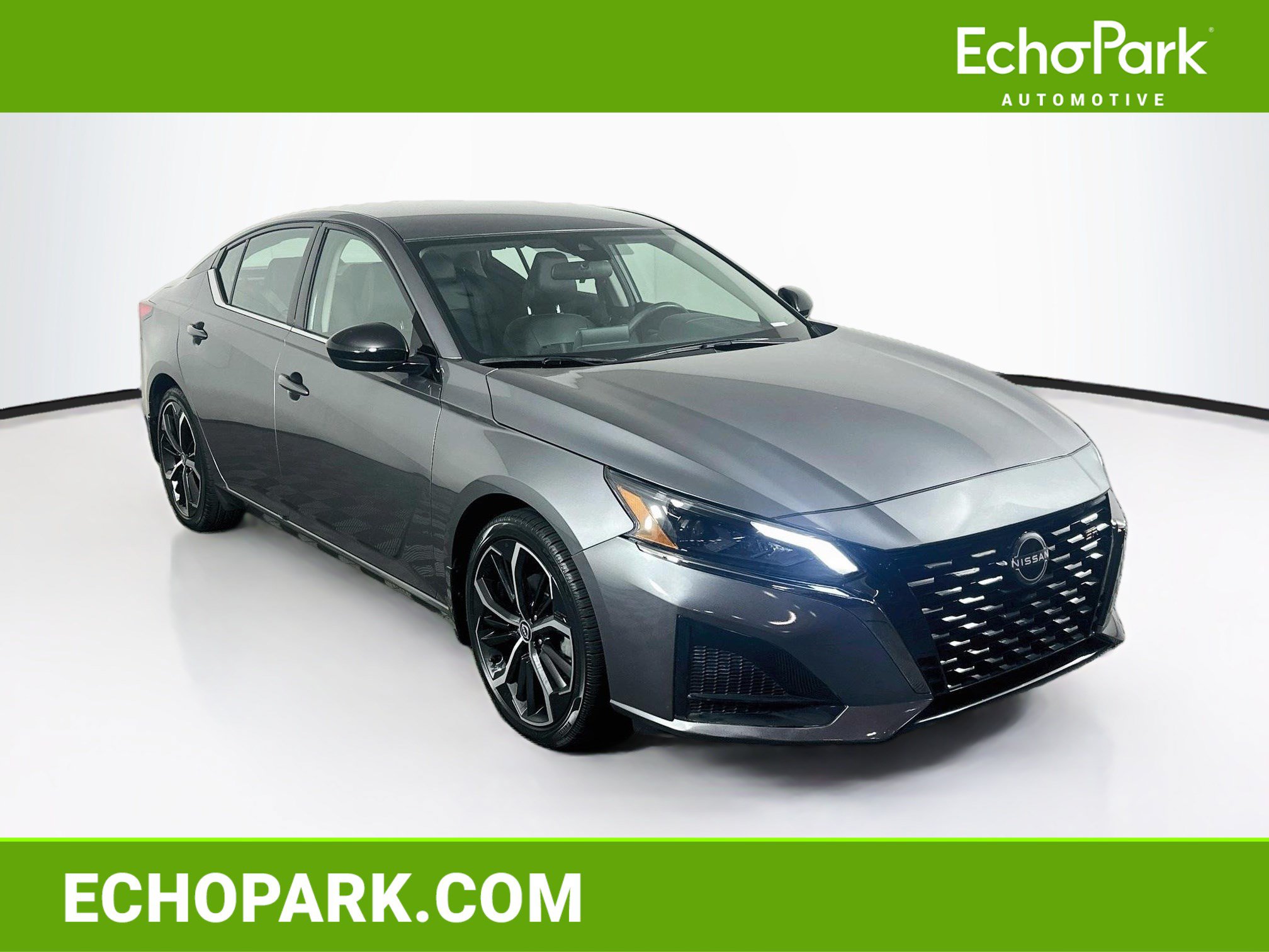 Used 2024 Nissan Altima 2.5 SR FWD image 1