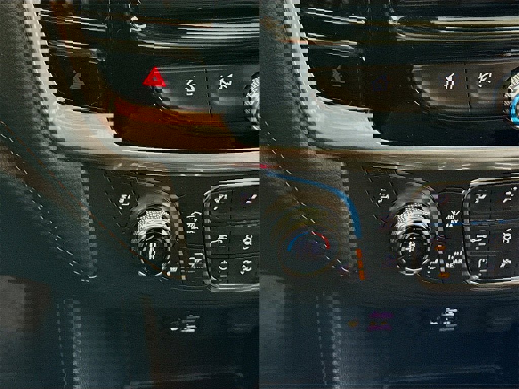 Used 2020 Chevrolet Traverse Premier image 15