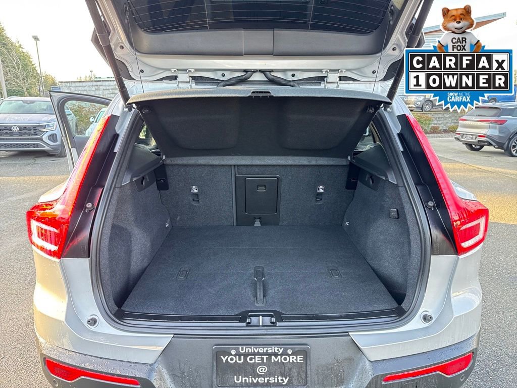 Used 2023 Volvo XC40 Recharge Plus image 25