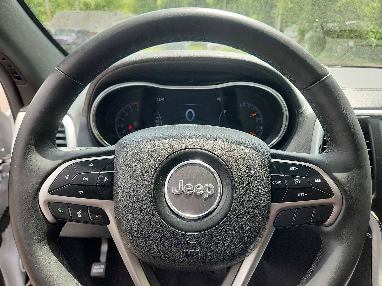 Certified 2018 Jeep Grand Cherokee Limited AWD/4WD image 19