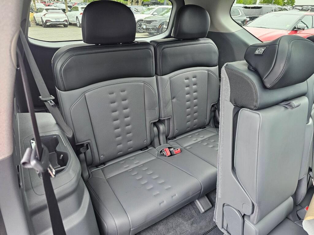 Certified 2024 Kia EV9 Wind AWD/4WD image 30