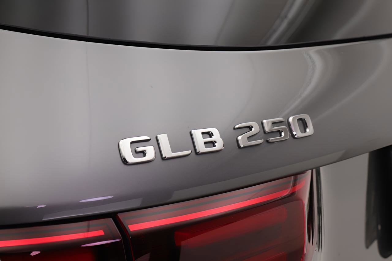 Certified 2026 Mercedes-Benz GLB 250 image 19