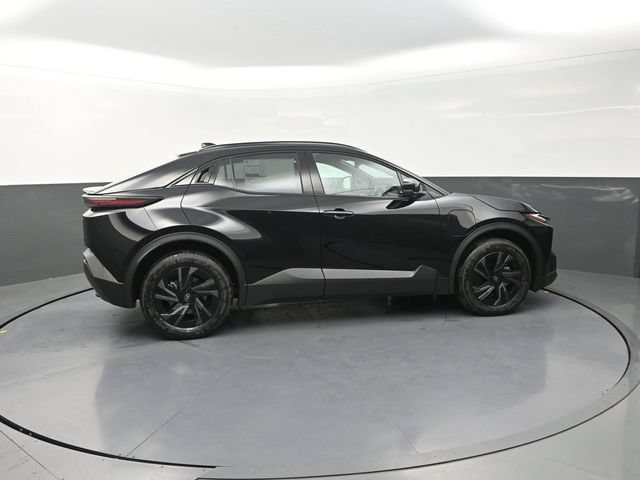 New 2026 Toyota C-HR AWD/4WD image 8