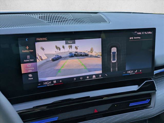 Certified 2025 BMW 530i image 13