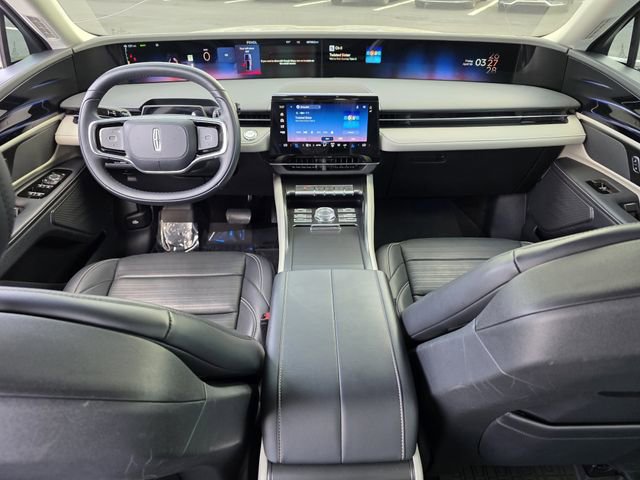 Used 2024 Lincoln Nautilus Reserve image 8