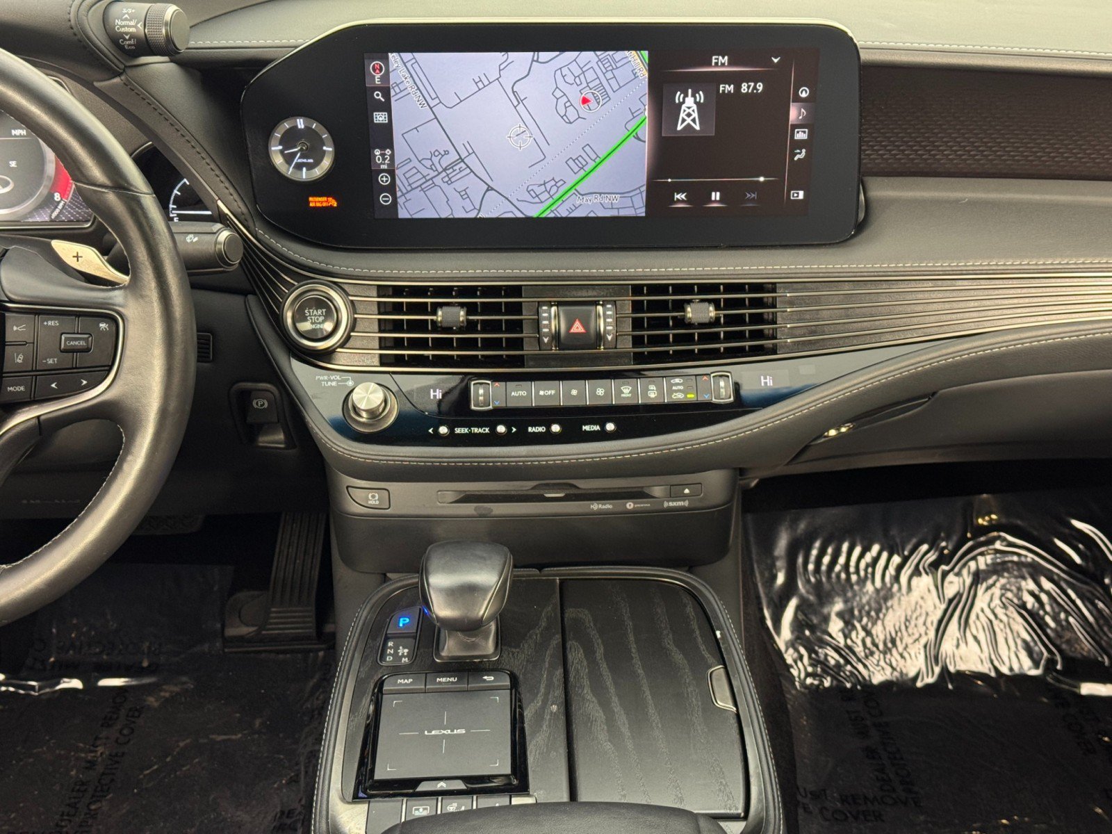 Used 2021 Lexus LS 500 w/ Cold Weather Package (CK) RWD image 27