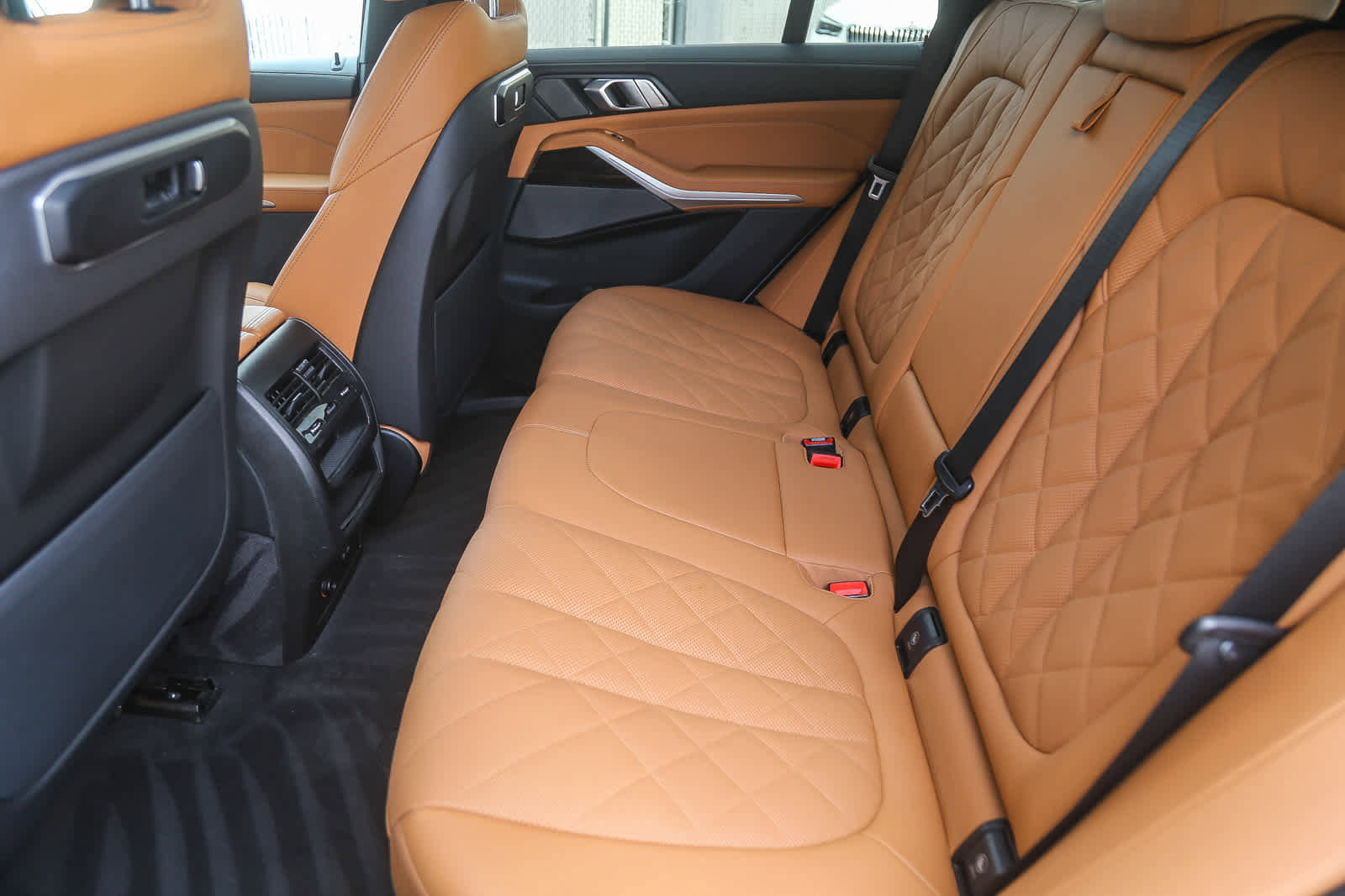 Certified 2024 BMW X5 sDrive40i w/ Premium Package image 15