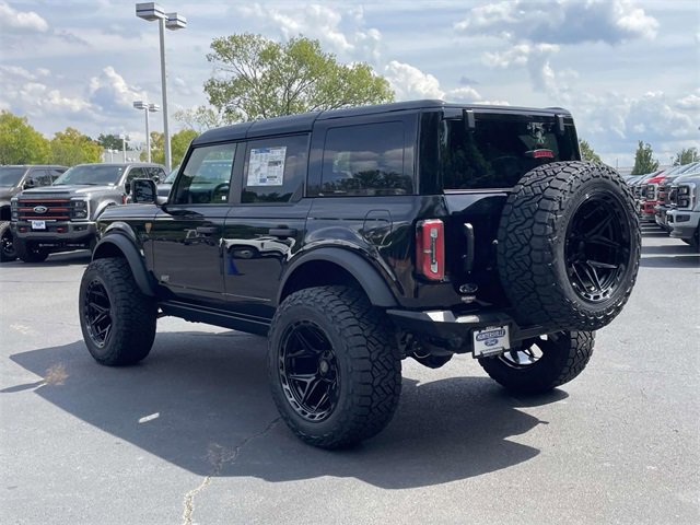 New 2025 Ford Bronco Badlands image 4