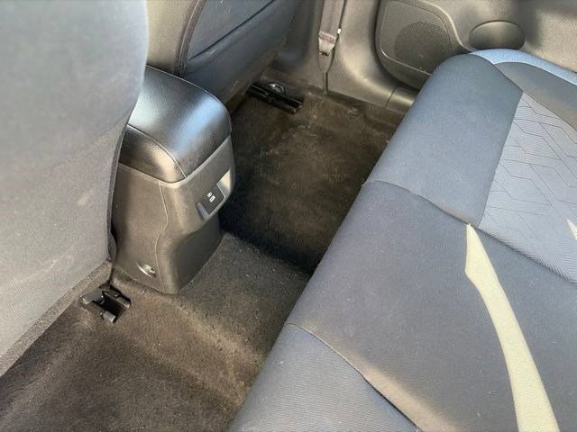 Used 2023 Nissan Versa SV FWD image 29