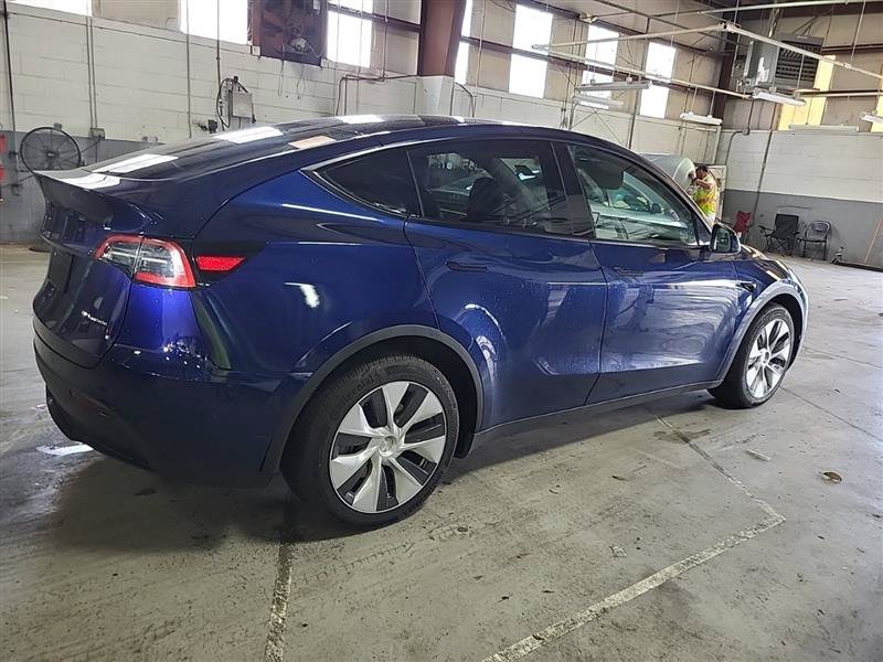 Used 2023 Tesla Model Y Long Range AWD/4WD image 3
