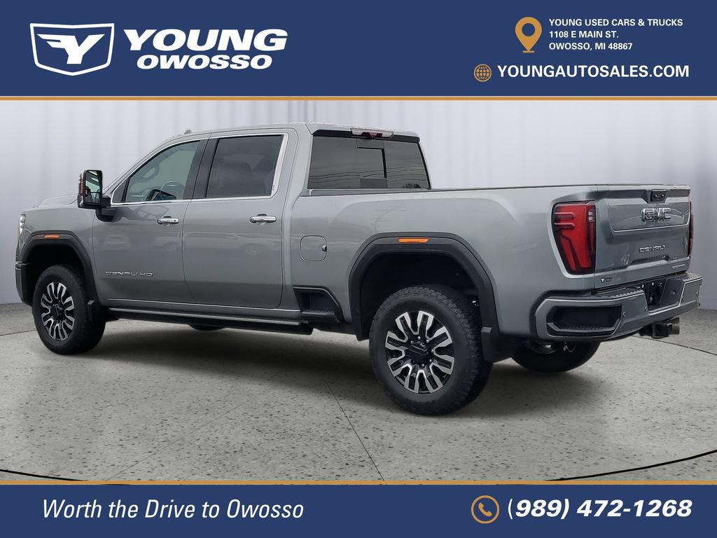 Used 2024 GMC Sierra 3500 Denali Ultimate AWD/4WD image 4