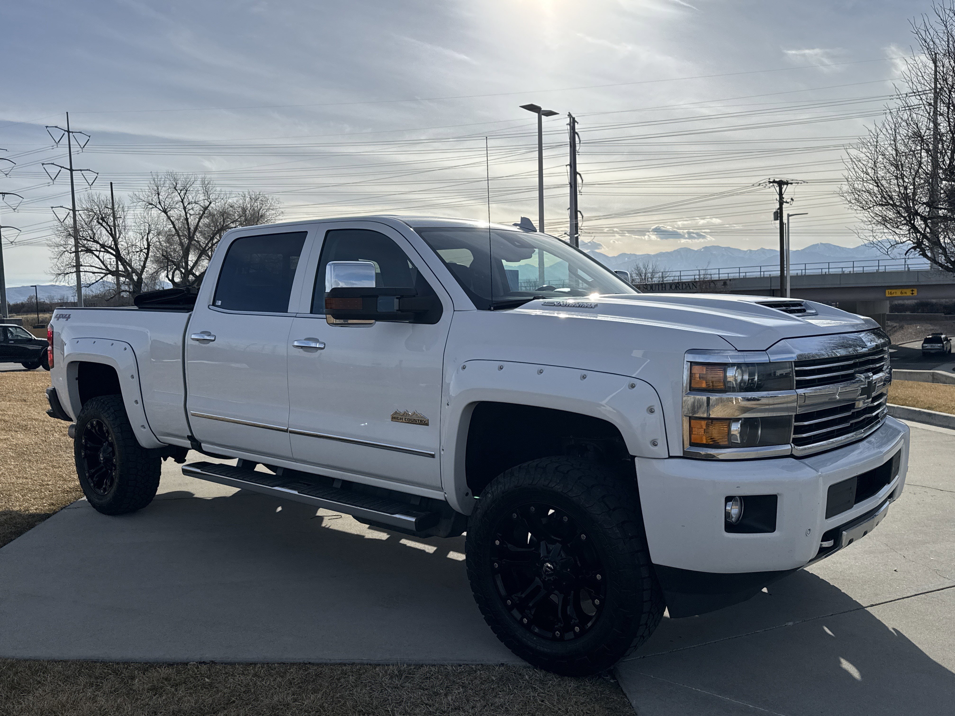 Used 2017 Chevrolet Silverado 2500 High Country w/ Duramax Plus Package image 7