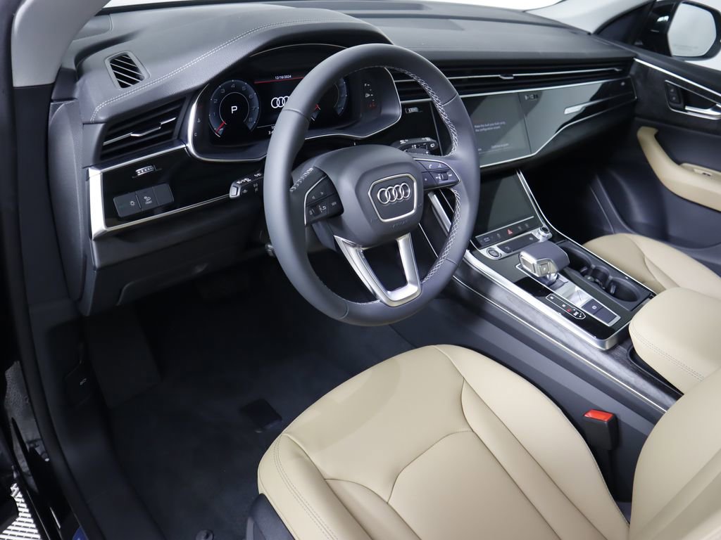 Used 2025 Audi Q8 Premium w/ Black Optic Package image 10