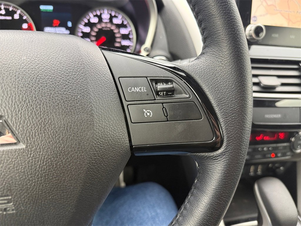 Used 2022 Mitsubishi Eclipse Cross SE image 33