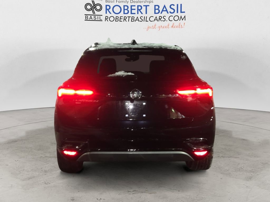 Used 2022 Buick Envision Essence w/ Sport Touring Package image 4