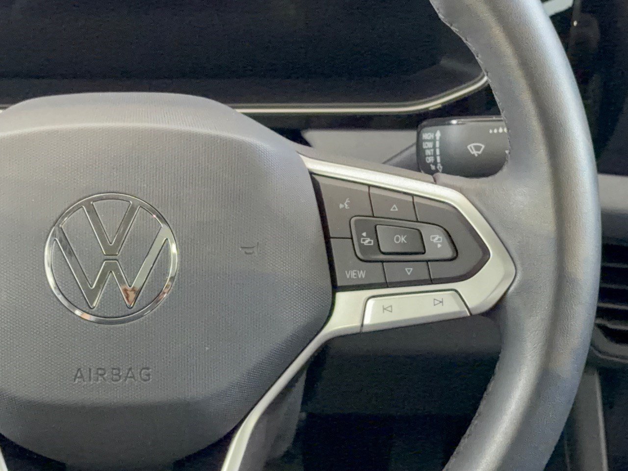 Used 2026 Volkswagen Jetta SE FWD image 19