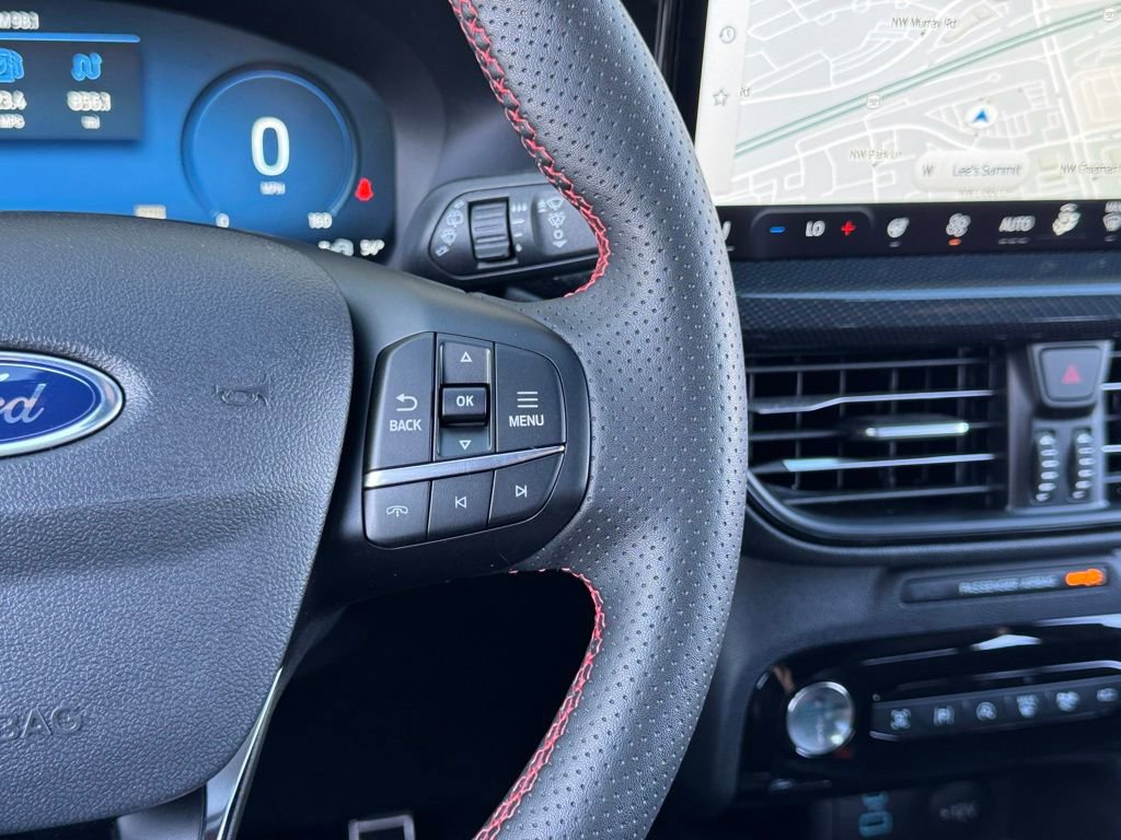 Used 2023 Ford Escape ST-Line Elite image 11
