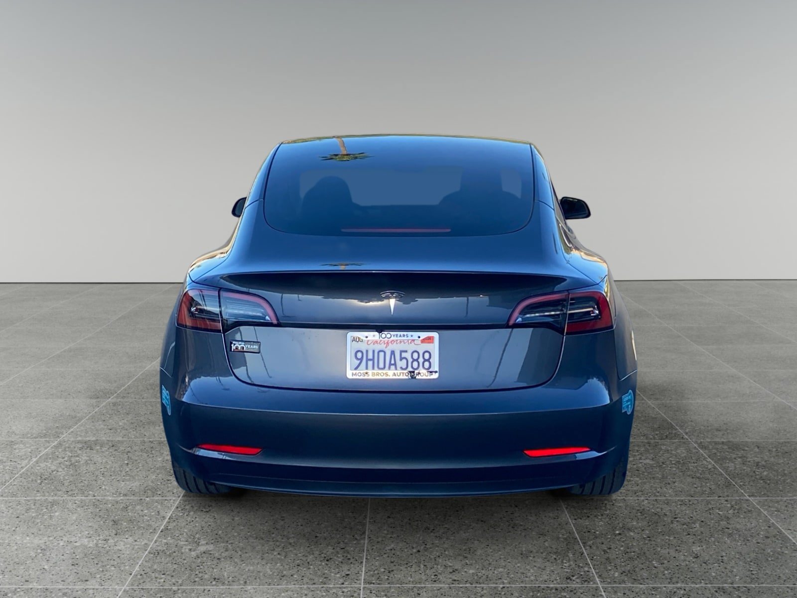 Used 2023 Tesla Model 3 Standard Range RWD image 4