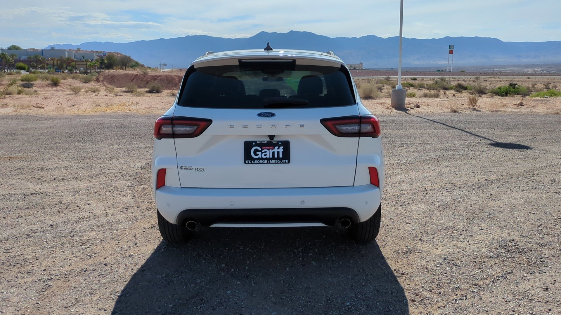 Used 2023 Ford Escape ST-Line w/ Tech Pack #1 FWD image 7