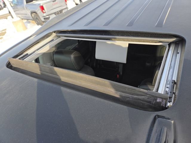 Used 2015 Chevrolet Tahoe LT image 3