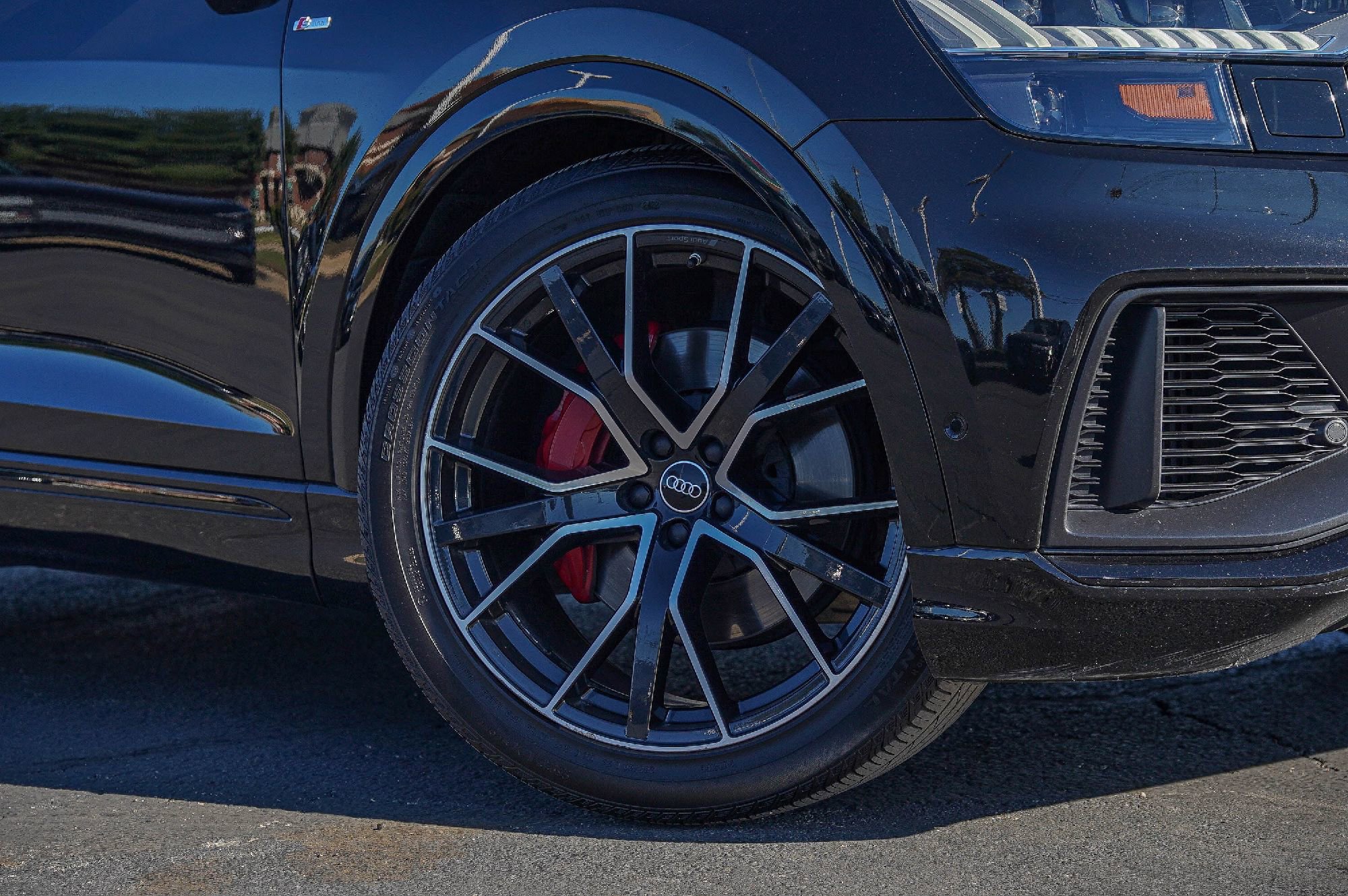 Used 2023 Audi Q8 Prestige w/ Prestige Package