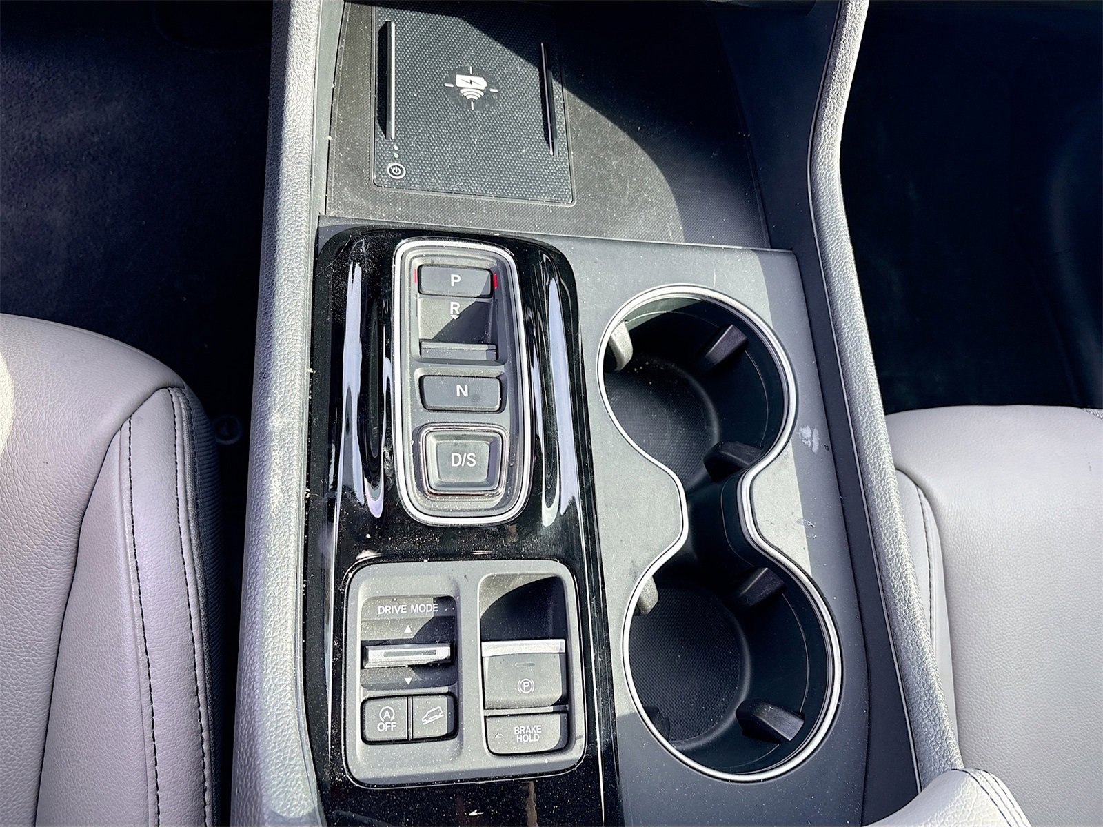 Used 2023 Honda Pilot Touring image 17