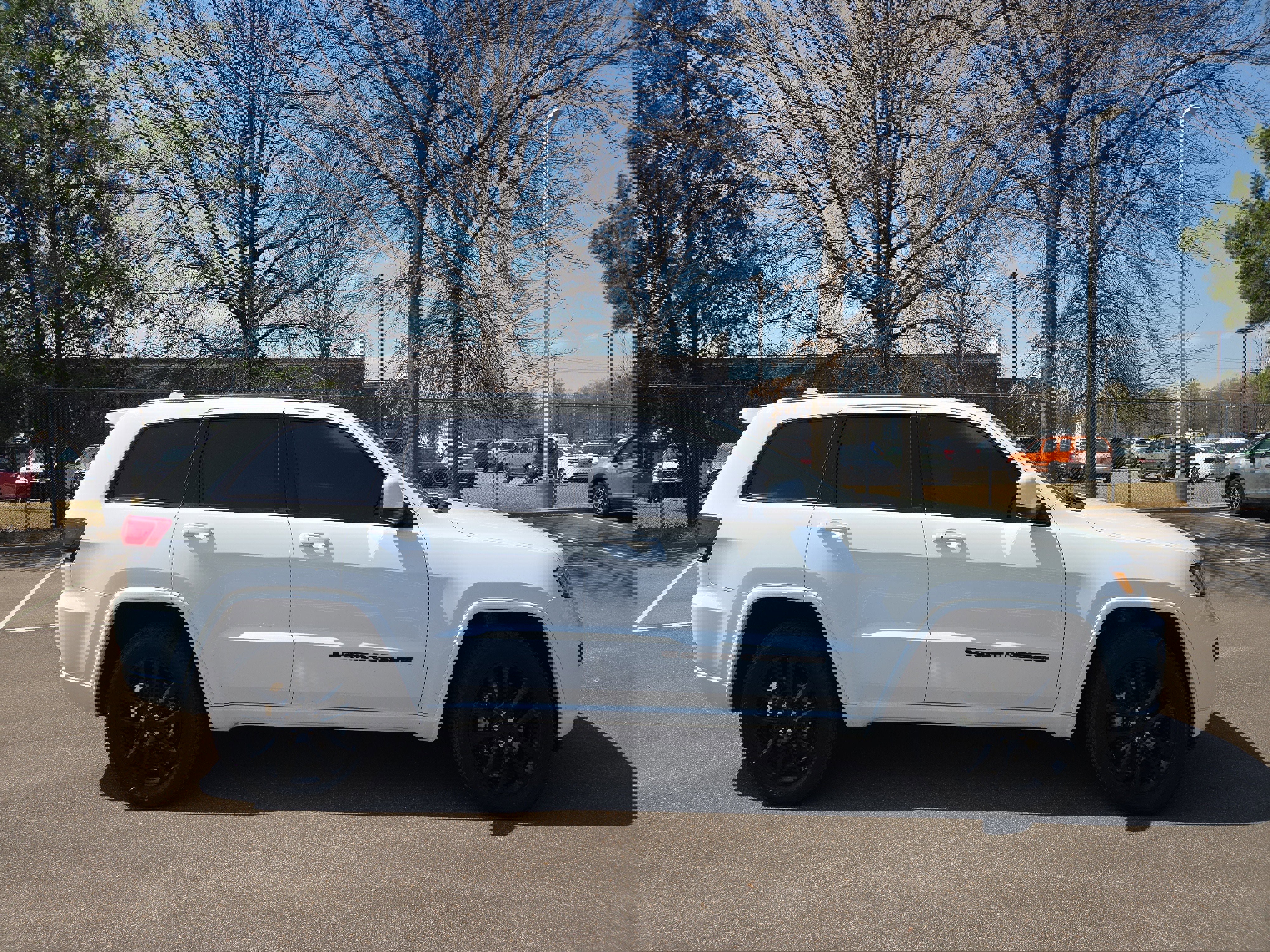 Used 2022 Jeep Grand Cherokee Laredo X image 6