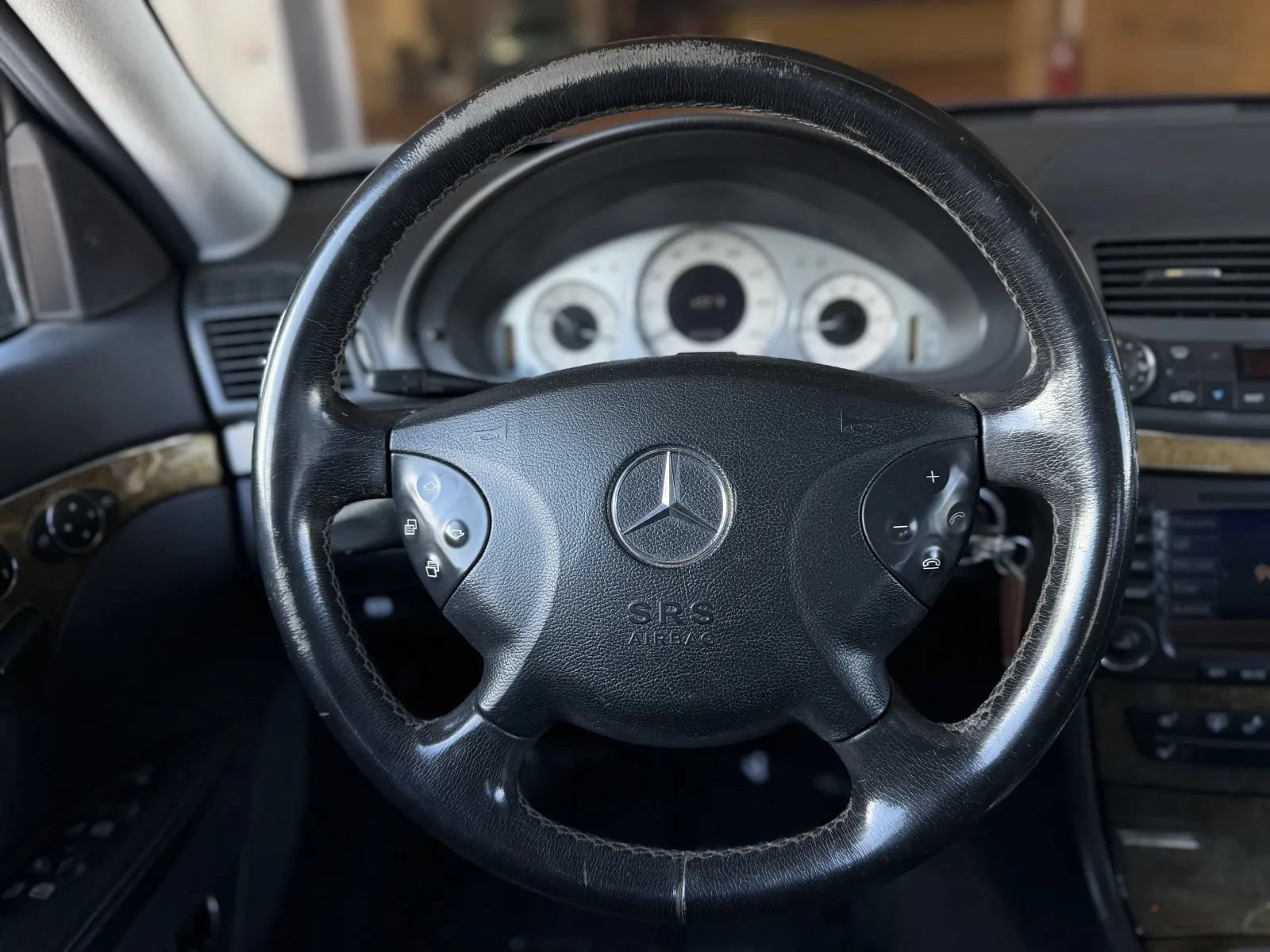 Used 2005 Mercedes-Benz E 500 Sedan image 21