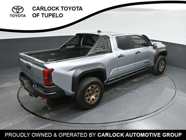 Used 2025 Toyota Tacoma Trailhunter image 41