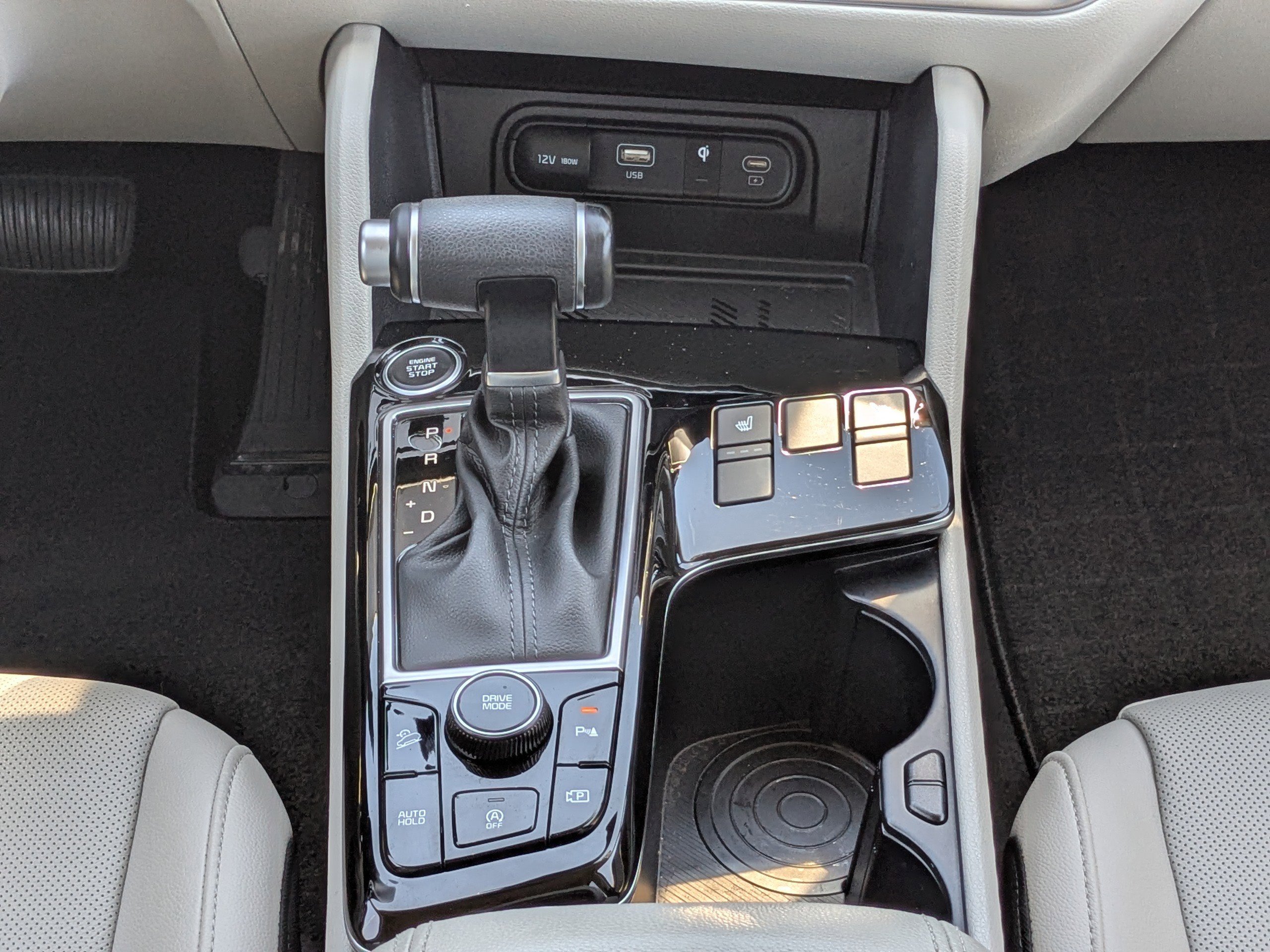 Used 2025 Kia Sportage EX FWD image 19