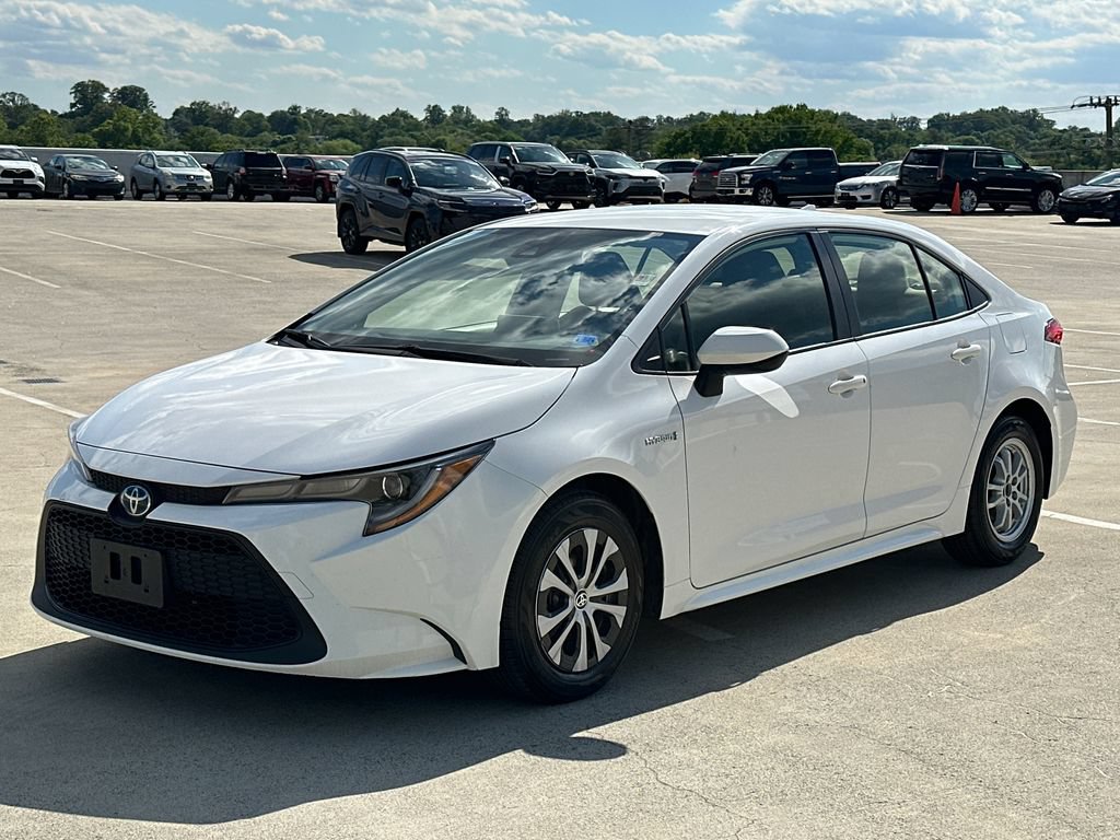 Used 2021 Toyota Corolla LE FWD image 2