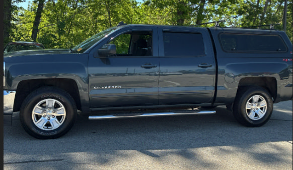 Used 2018 Chevrolet Silverado 1500 LT w/ All Star Edition AWD/4WD image 2