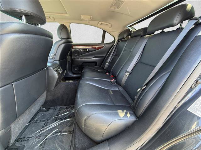 Used 2008 Lexus LS 460 RWD image 22