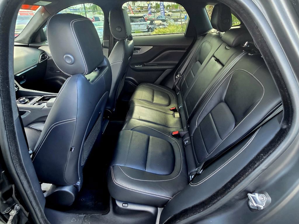 Used 2020 Jaguar F-PACE S image 11