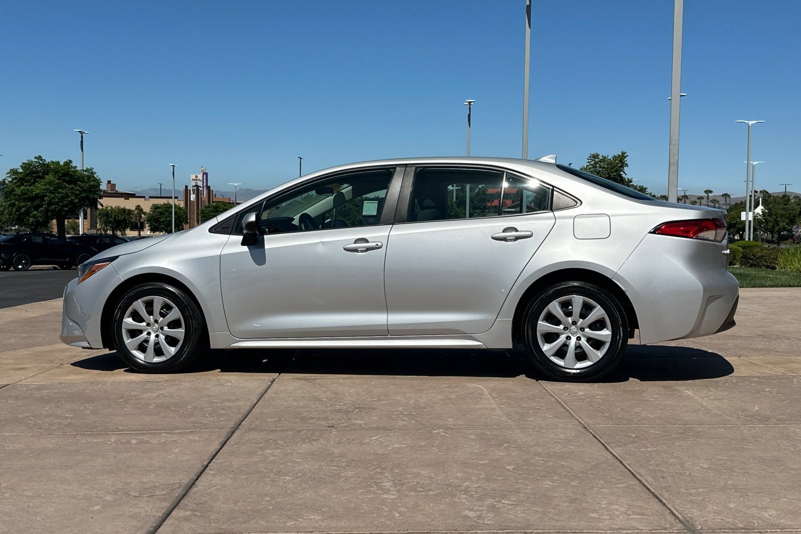 Certified 2023 Toyota Corolla LE FWD image 8