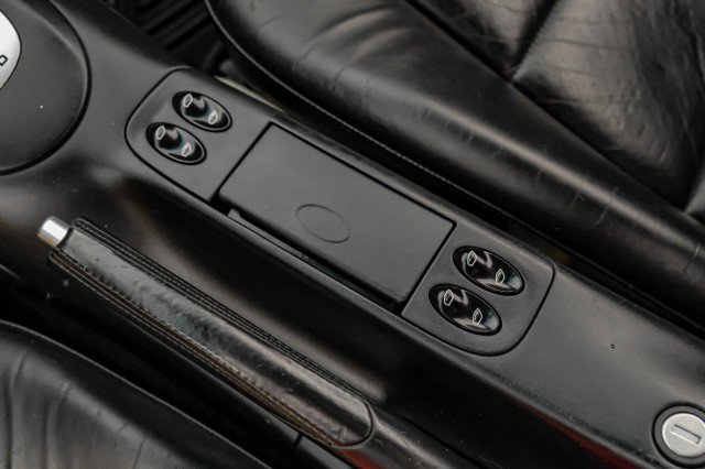 Used 2001 Porsche 911 Carrera 4 AWD/4WD image 21