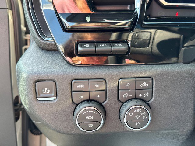 New 2026 Chevrolet Silverado 2500 ZR2 w/ LPO, Dark Essentials Package AWD/4WD image 25