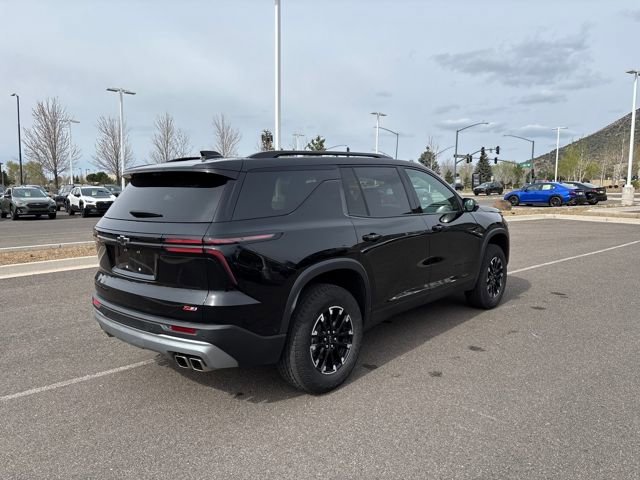Used 2024 Chevrolet Traverse Z71 w/ Enhanced Driving Package image 3