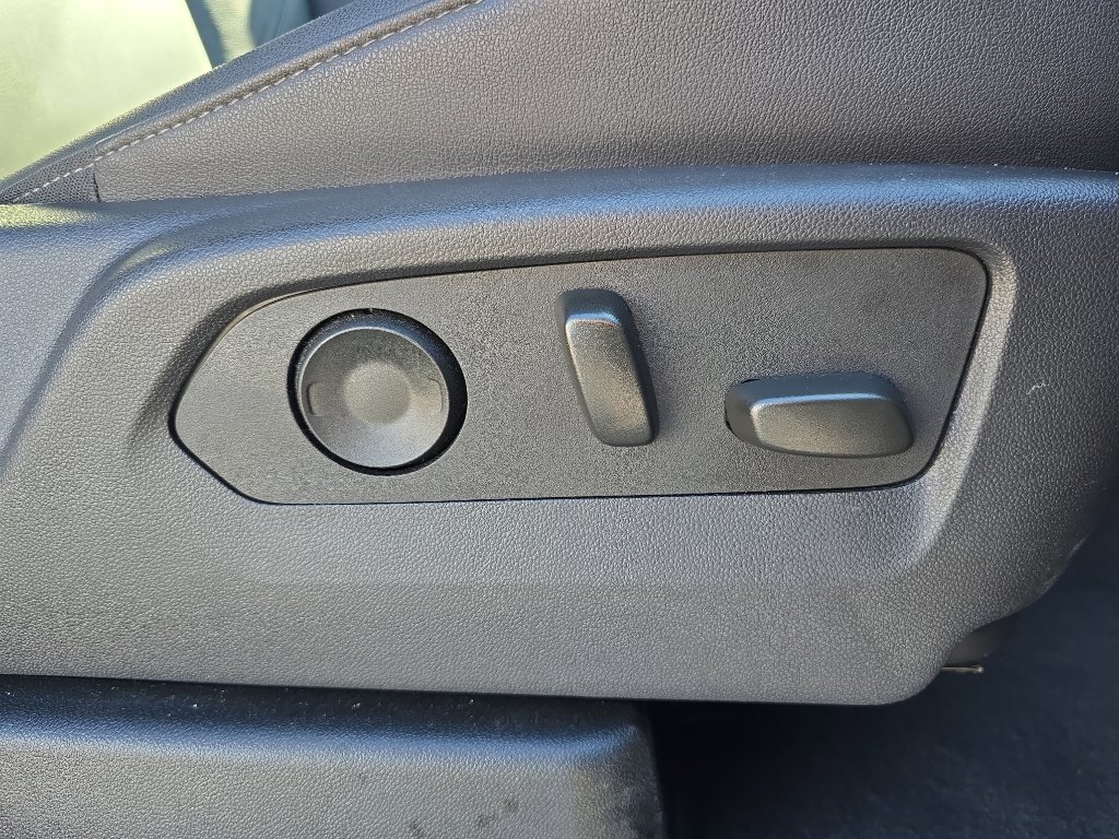 Certified 2025 Chevrolet Suburban Z71 image 29