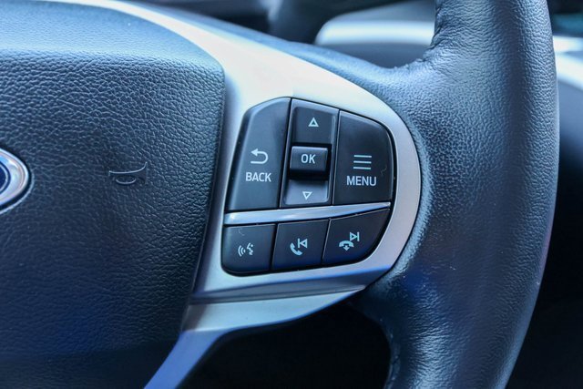 Used 2022 Ford Explorer XLT image 30