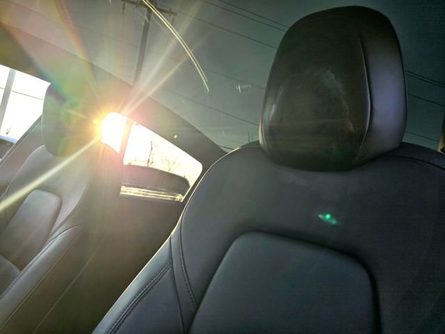 Used 2023 Tesla Model Y Performance image 19