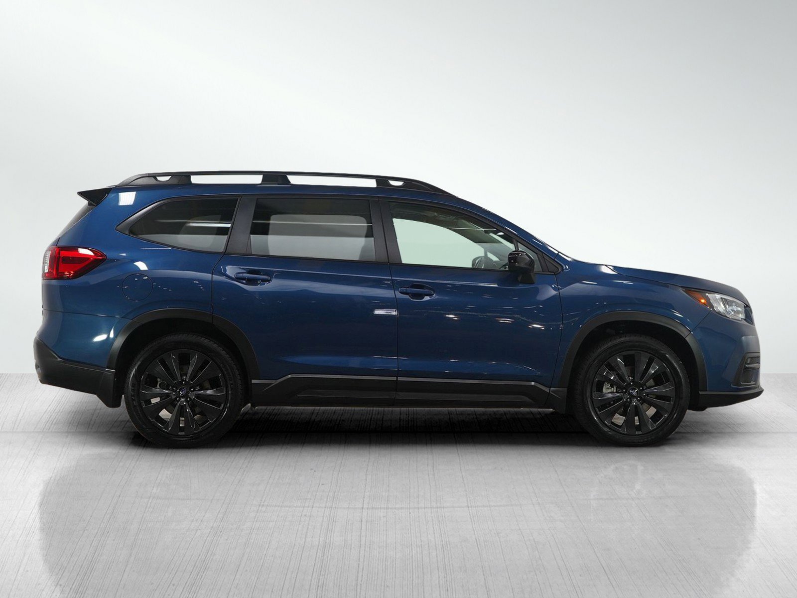 Used 2022 Subaru Ascent Onyx Edition image 6