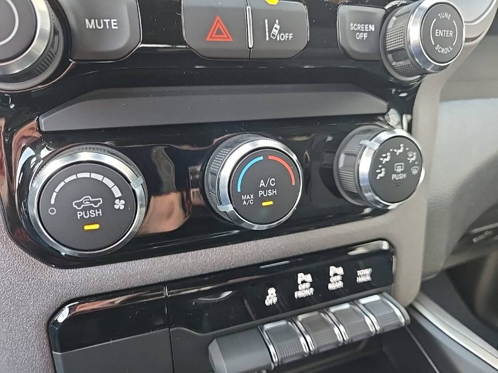 New 2027 RAM 1500 Express AWD/4WD image 65