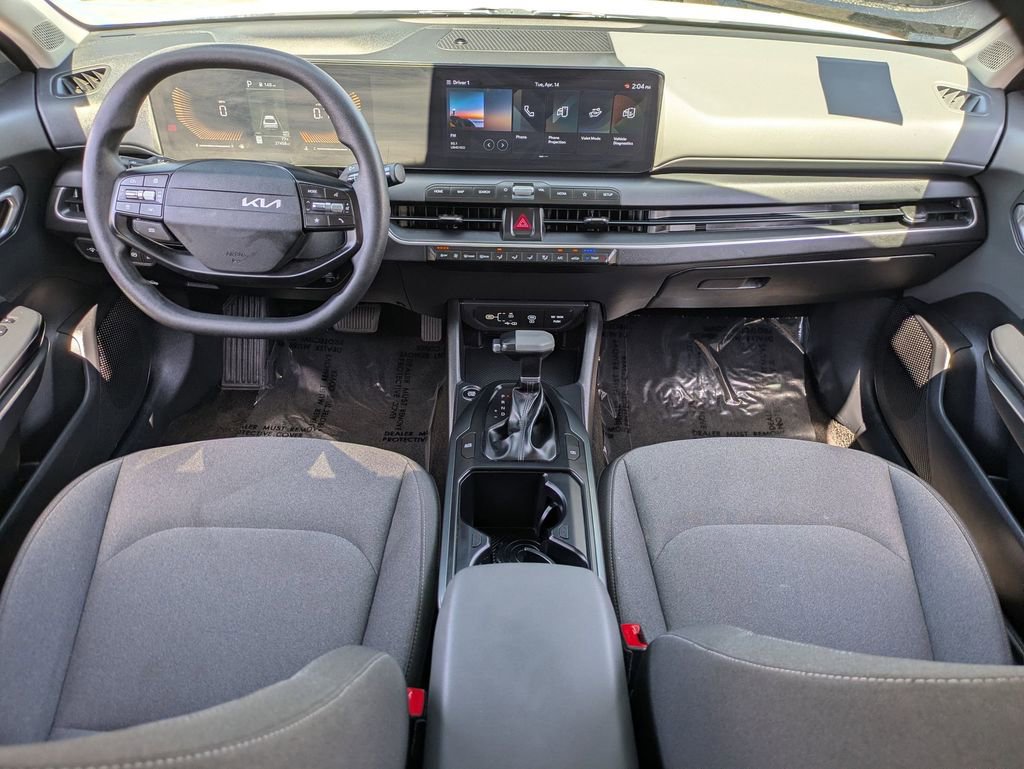 Used 2025 Kia K4 LXS image 25