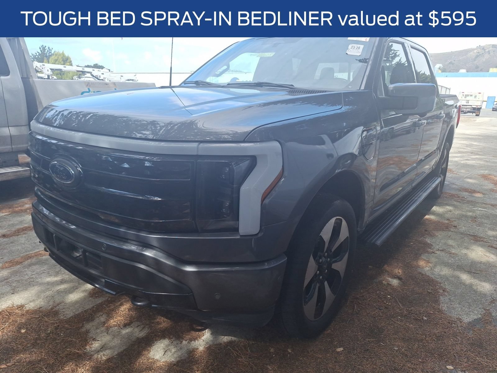 Used 2023 Ford F150 Lightning Platinum AWD/4WD image 4