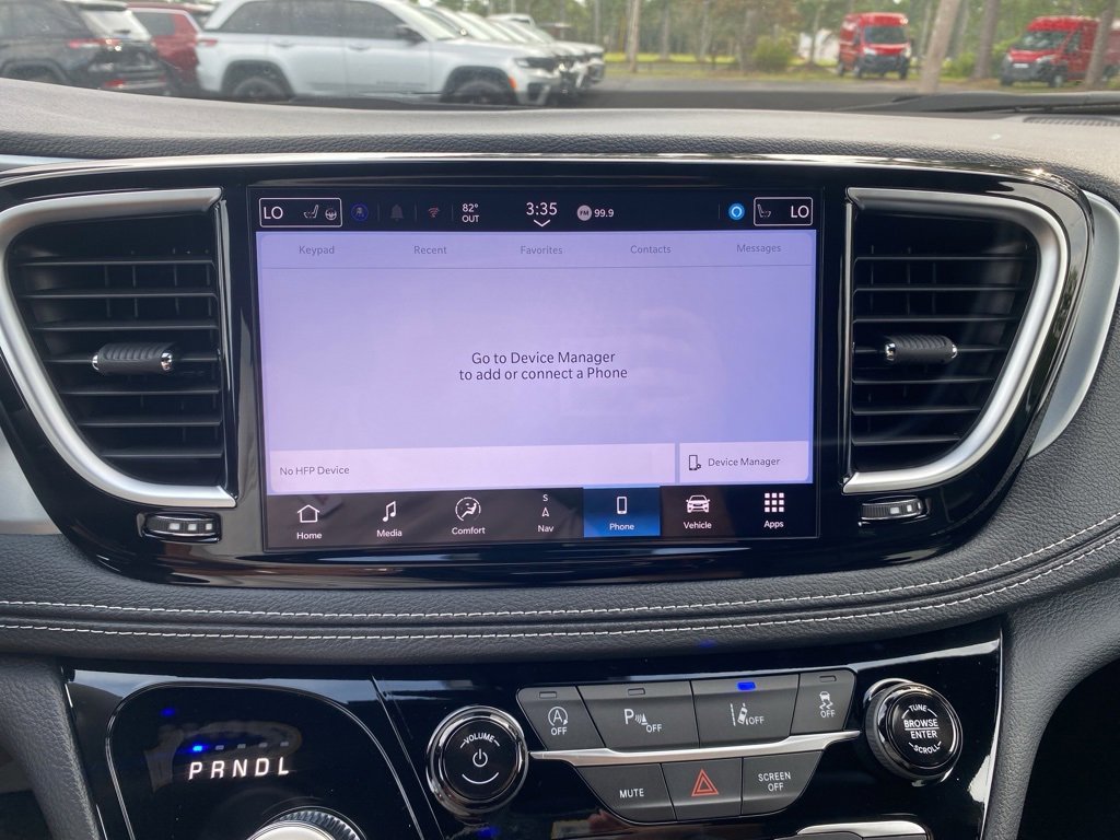 New 2026 Chrysler Pacifica Limited w/ S Appearance Package image 34