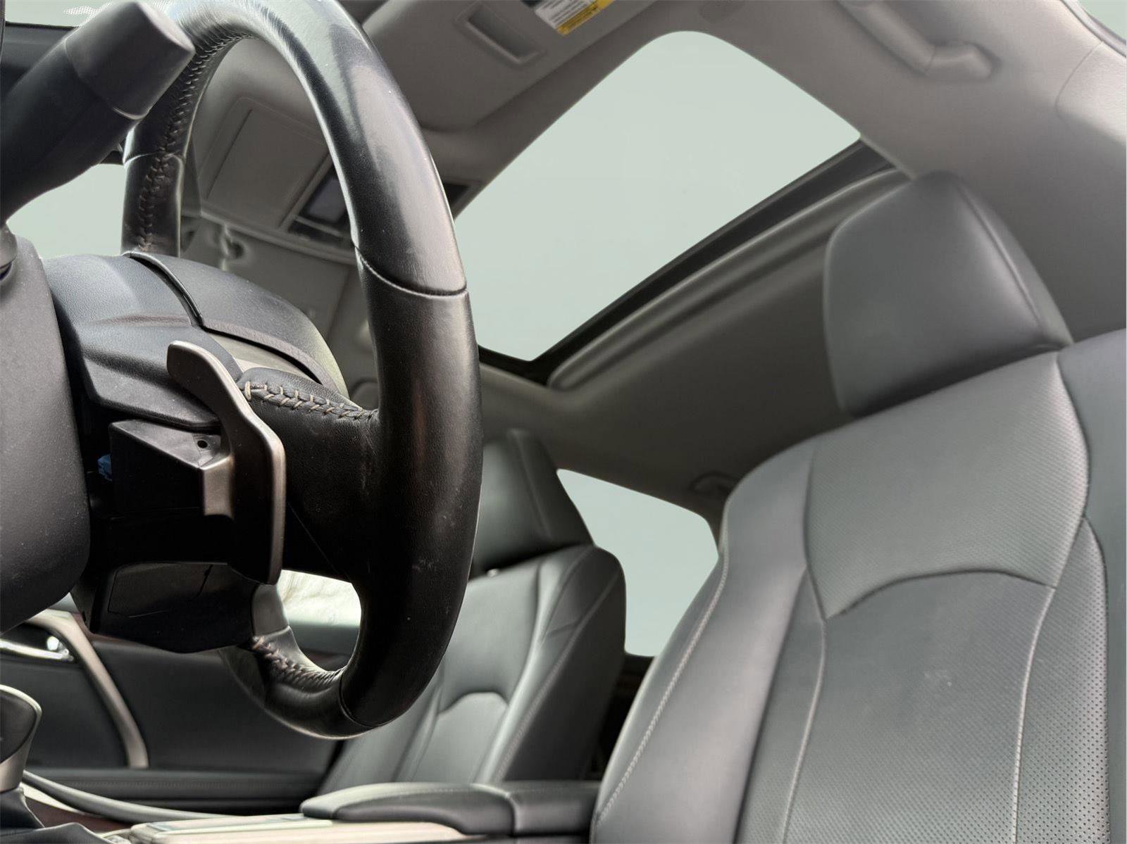 Used 2020 Lexus RX 450h AWD w/ Premium Package image 13