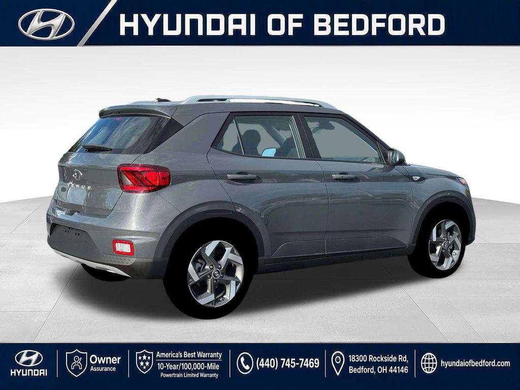 New 2026 Hyundai Venue SEL FWD image 12