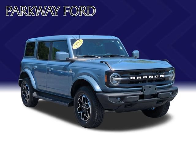 Used 2025 Ford Bronco Outer Banks AWD/4WD image 7